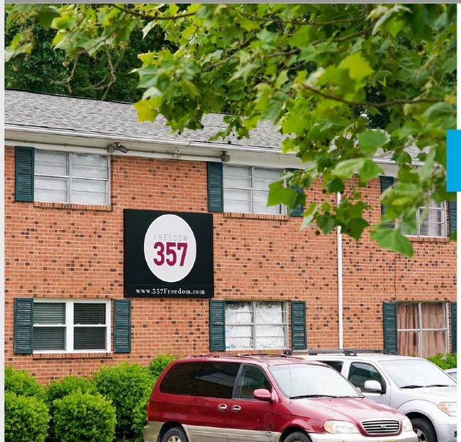 Photo - Freedom St Apartments