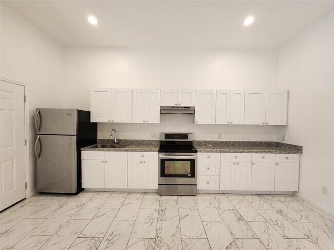 Photo - 5027 Creekmont Dr Unit Studio