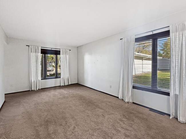 Photo - 5112 41st Ave S