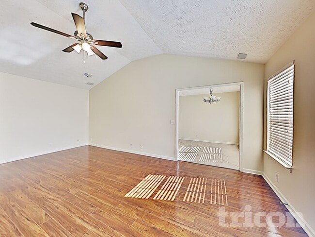 Photo - 3013 Weybridge Dr