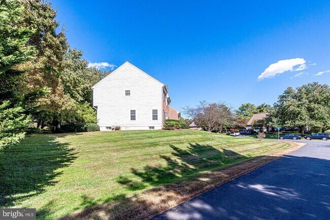 1168 Taji Ct
