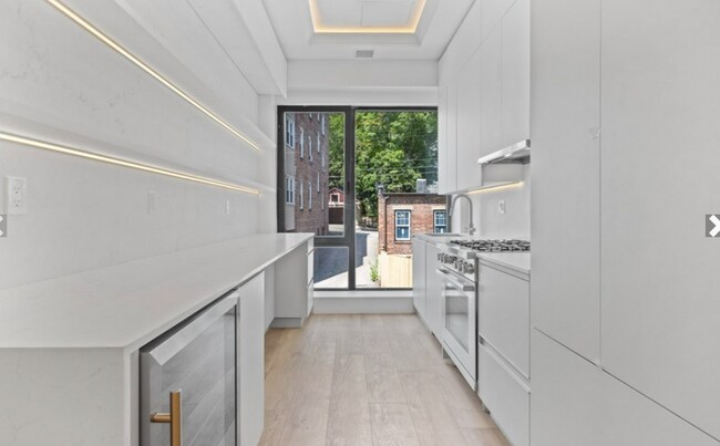 Photo - 1574 Beacon St Unidad PH1