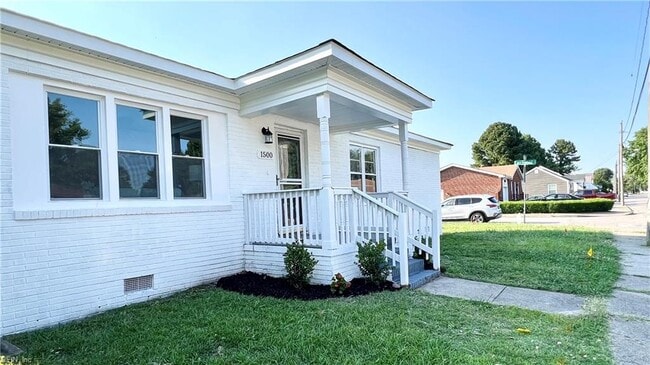 Photo - 1500 Wool Ave