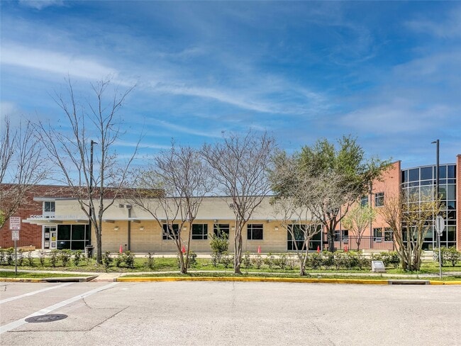 Photo - 5304 Braeburn Dr