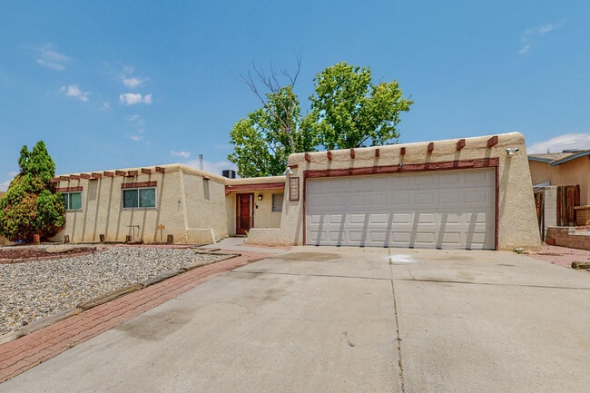 Photo - 7309 Coulson Dr NE