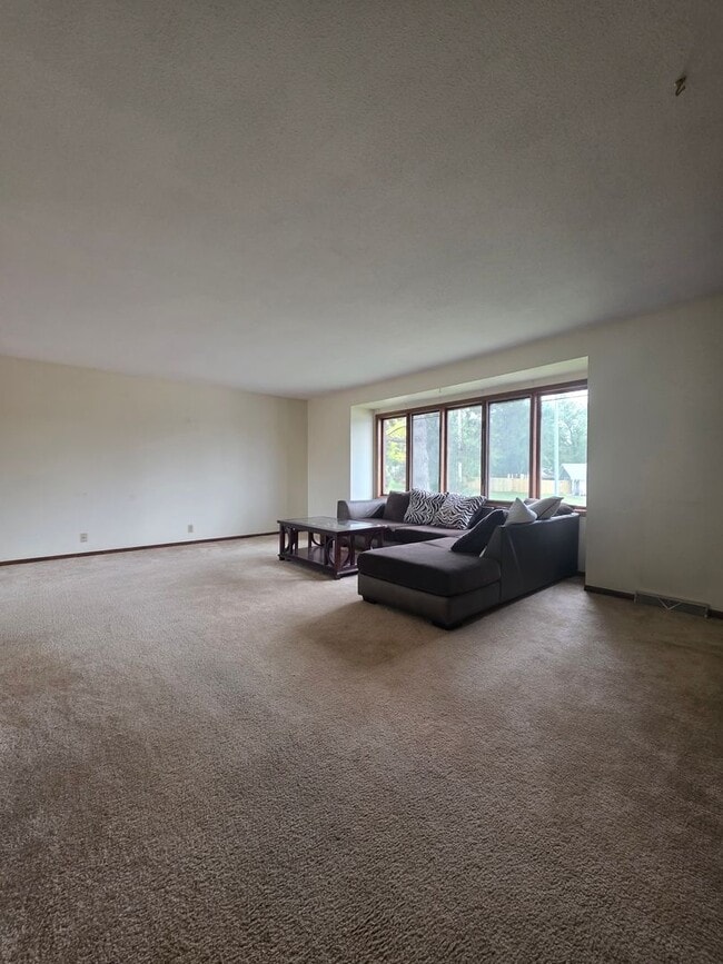 Photo - Spacious Four Bedroom Home!