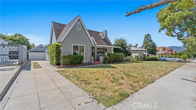 1230 Spazier Ave