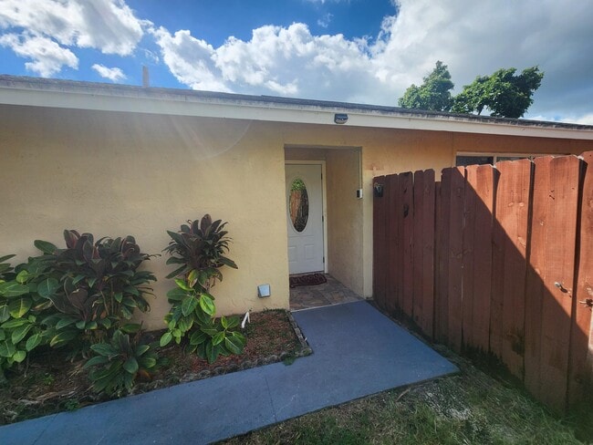 Photo - 1455 Longarzo Pl