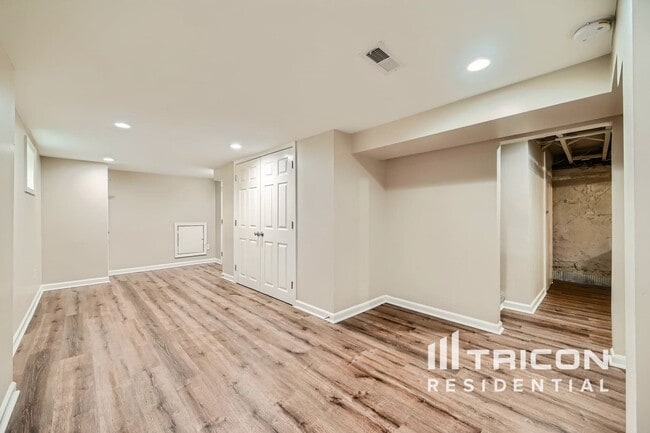 Photo - 7404 Park Dr