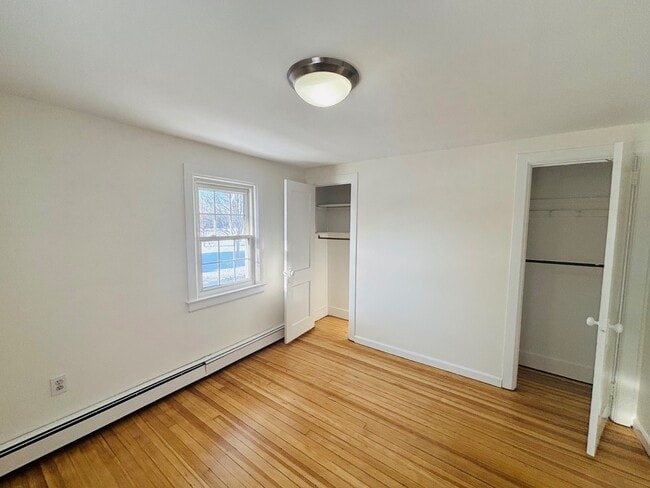 Photo - 154 Hegemans Ln