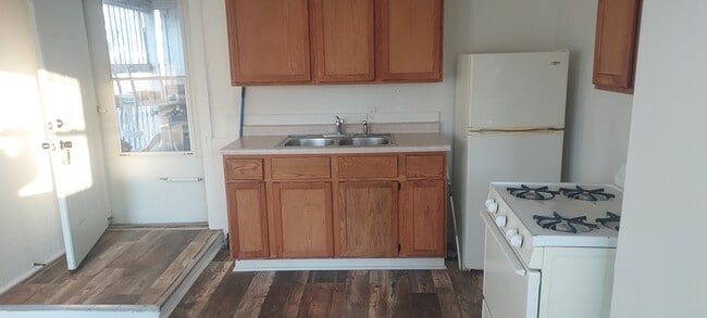 Photo - 2802 S Main St Unit #3