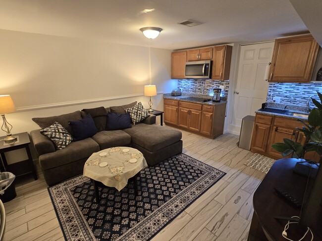 Photo - 619 Irving St NW