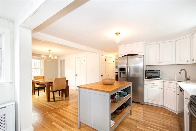 Photo - 75 Tower Ave