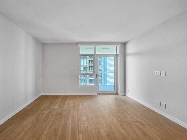 Photo - 2186 Gilmore Ave