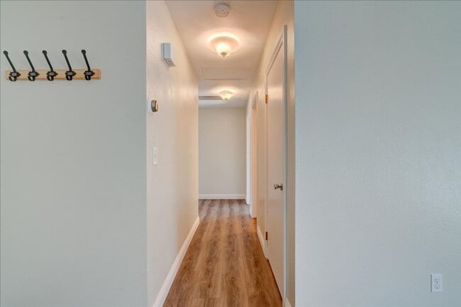 Photo - 4848 Glenhaven Dr