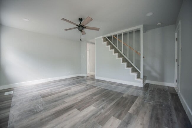 Photo - 4 bedroom 2 Bath home!!