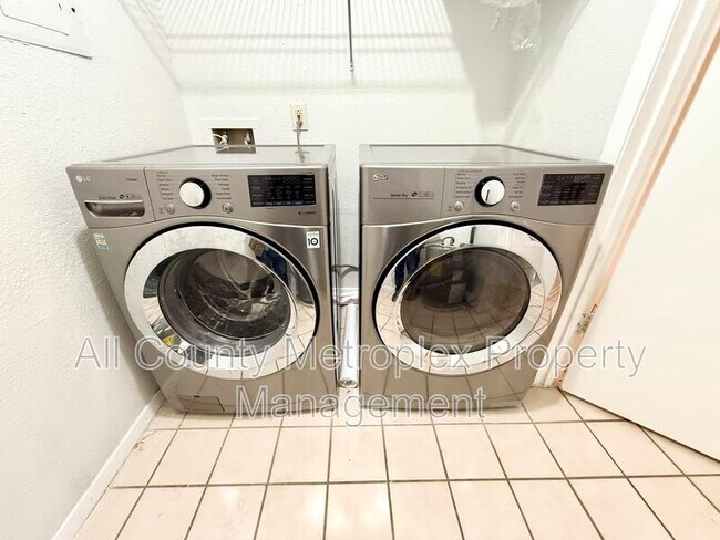 Photo - 12480 Abrams Rd