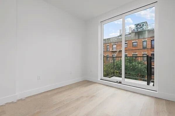 Photo - 281 S 2nd St Unit 2