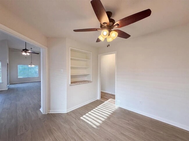 Photo - 11827 Meadowchase Dr