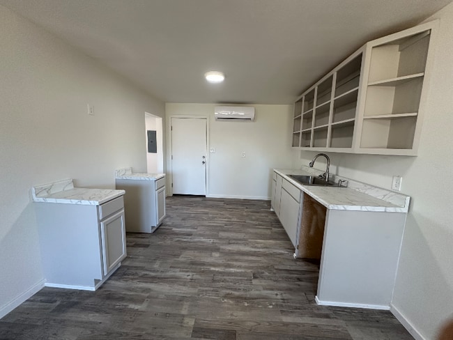 Photo - 1904 63rd St