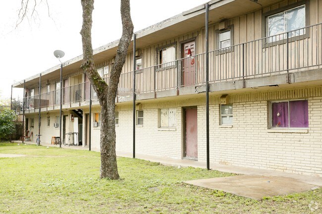 Photo - Oak Acres Apartments
