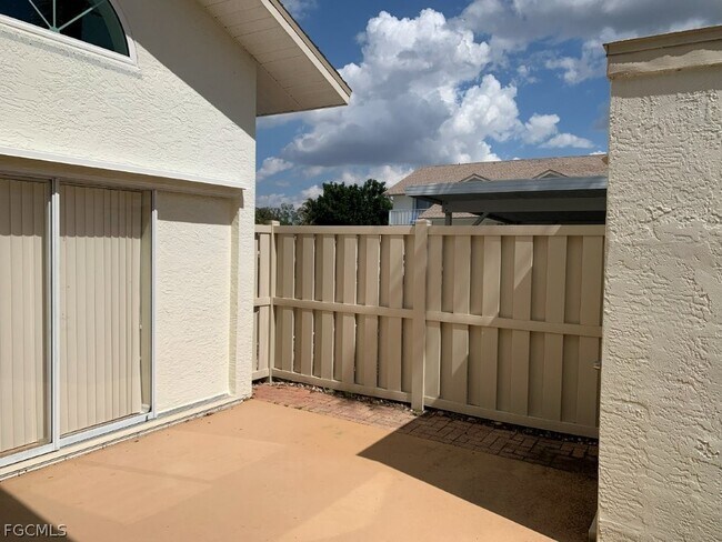 Photo - 6867 Pentland Way Unit 52