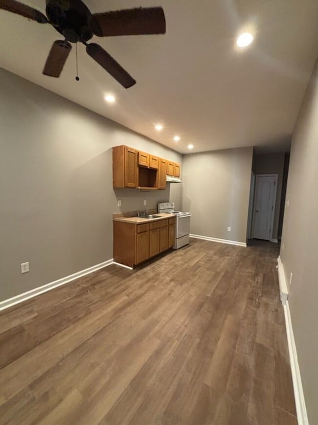 Photo - 2022 Buckius St Unit 2