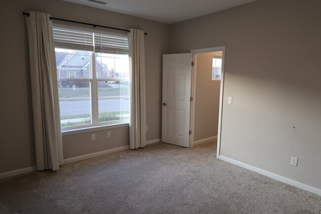 Photo - 2951 Daylily Dr