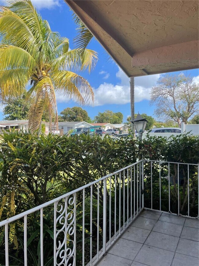 Photo - 5636 SW 40th St