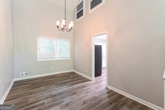 Photo - 1039 Huntingdon Ct