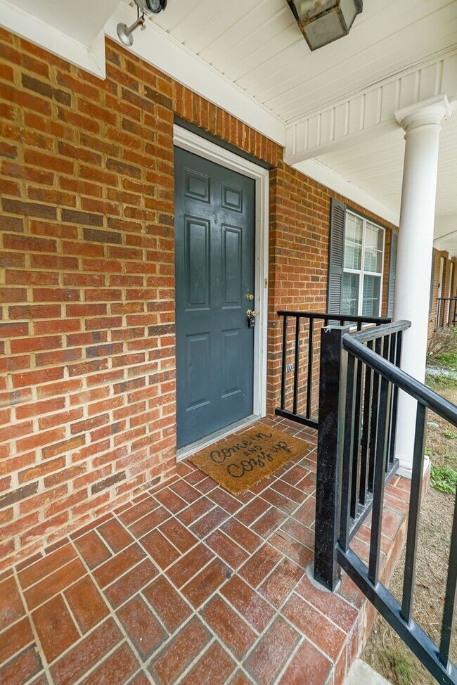Photo - 241 Dixie Dr