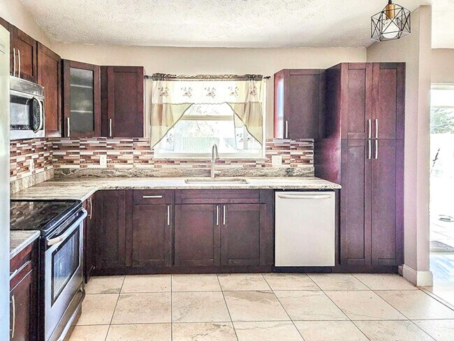 518 SE Ocean Spray Terrace