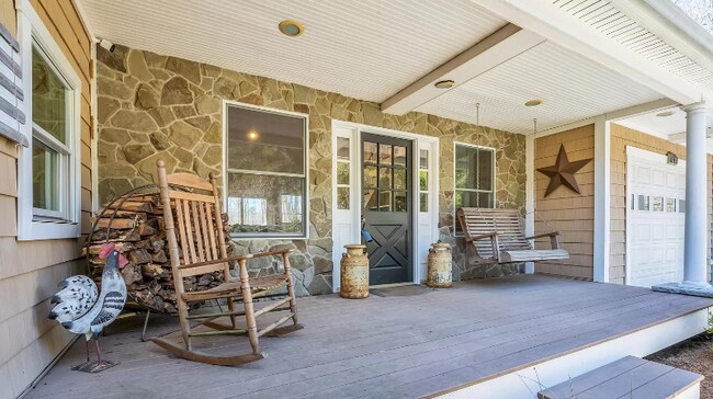 Photo - 120 Whitesville Rd