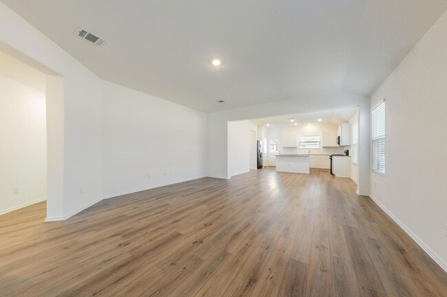 Photo - 602 Waterway Ave