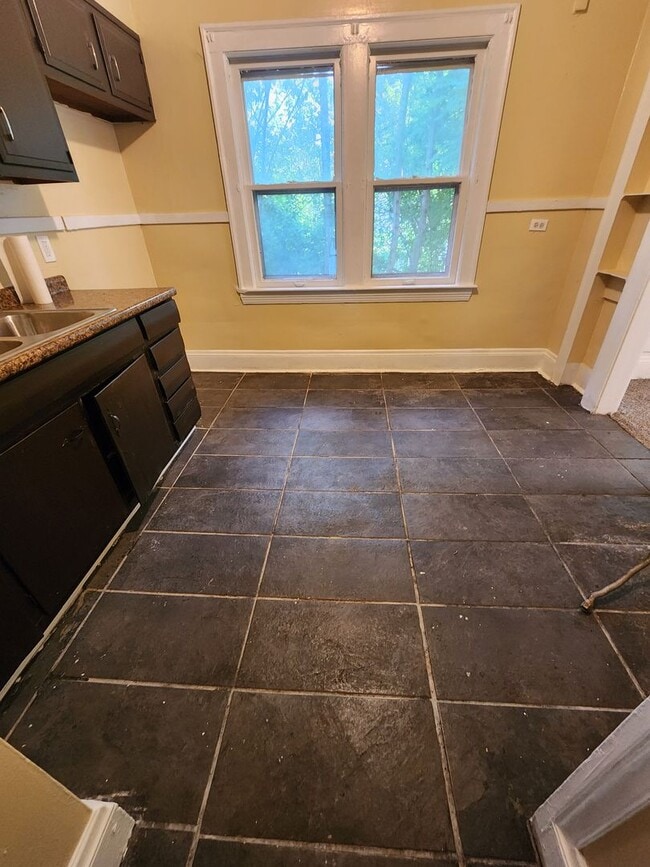 Photo - 130th,E.3045 Unit 2