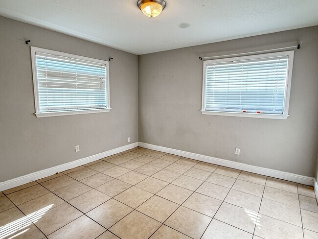 Photo - Charming 2 Bed 2 Bath Apartment for Rent @... Unit G66