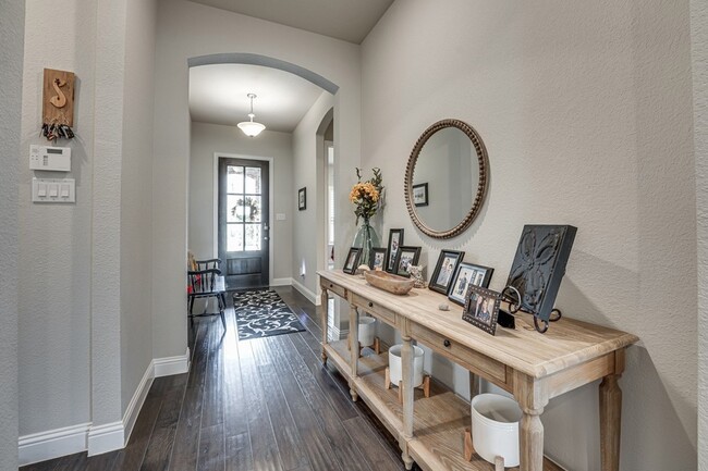 Photo - 1805 Shaila Dr