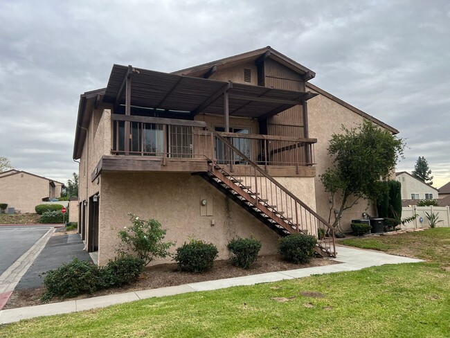 Gated Community, Large 2 bedroom 1 bath Co... - Gated Community, Large 2 bedroom 1 bath Co... Condo