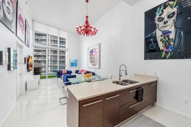 Photo - 475 Brickell Ave Unit 2811