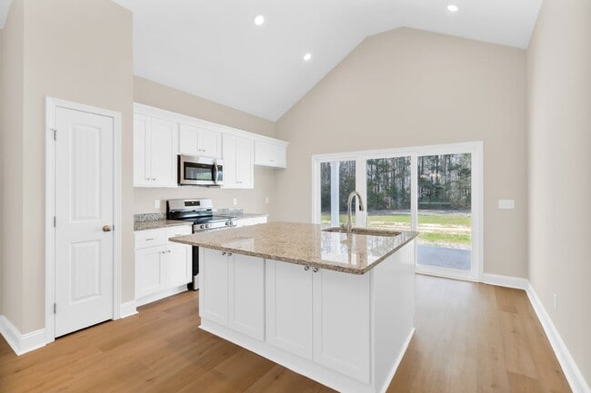 Photo - 1138 Hanover Ln