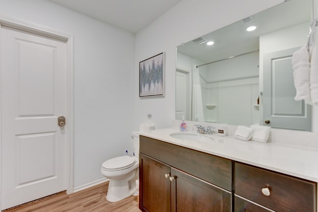 Photo - 2204 Nightview Dr