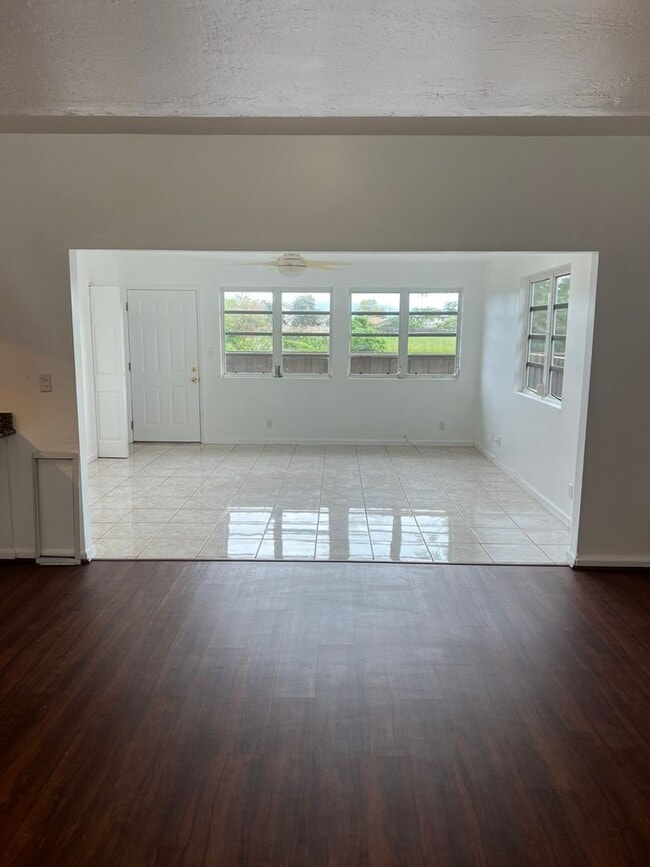 Photo - Loft, 2 Bedrooms, Split Townhouse, AC, 2 Parking