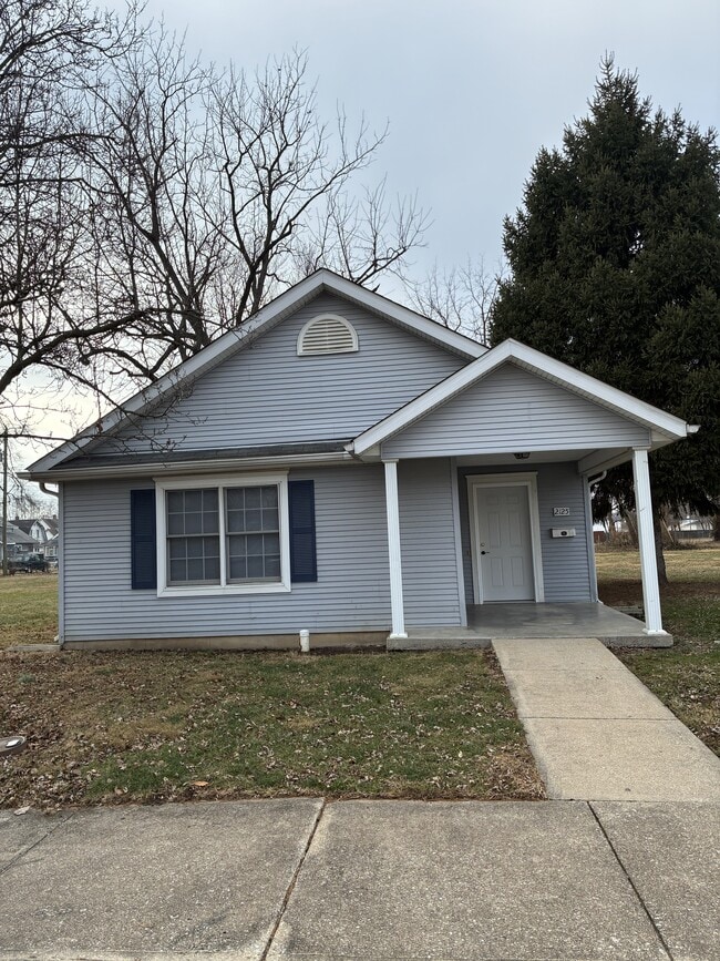 Building Photo - 2125 Cleveland Ave