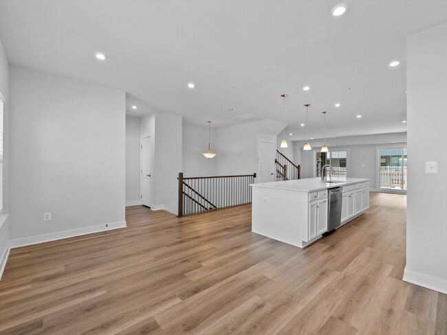 Photo - Stylish & Spacious Condo in Prime Location!