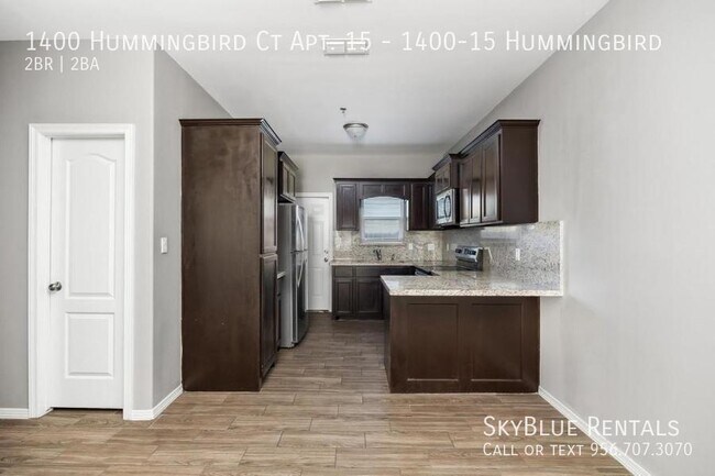 Building Photo - 1400 Humming Bird Ct Unit 1400-15 Hummingbird Rental