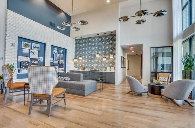 Photo - 311 Watson Br Ln Unidad c7