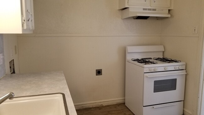 Photo - 2210 28th St Unit Front
