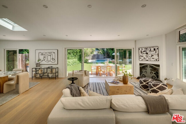 Photo - 10120 Cielo Dr