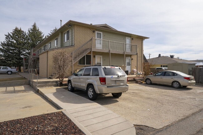 Building Photo - North Longmont Sunny One Bedroom Condo! Unit 109