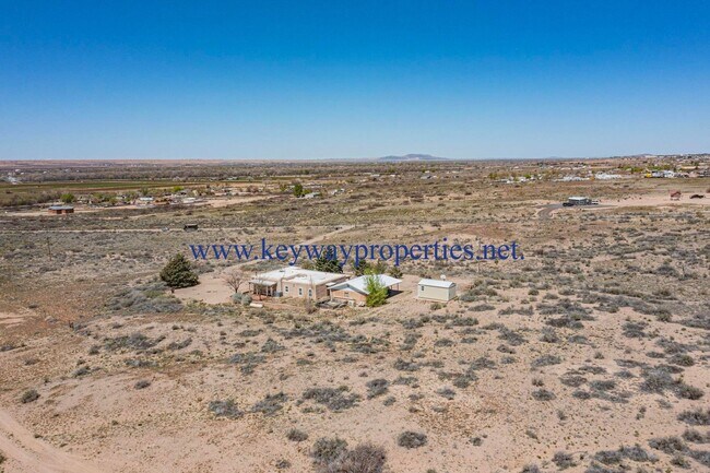 Photo - Belen 4 Bedroom Home